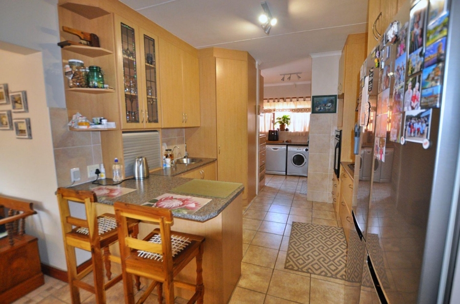 4 Bedroom Property for Sale in Fraaiuitsig Western Cape